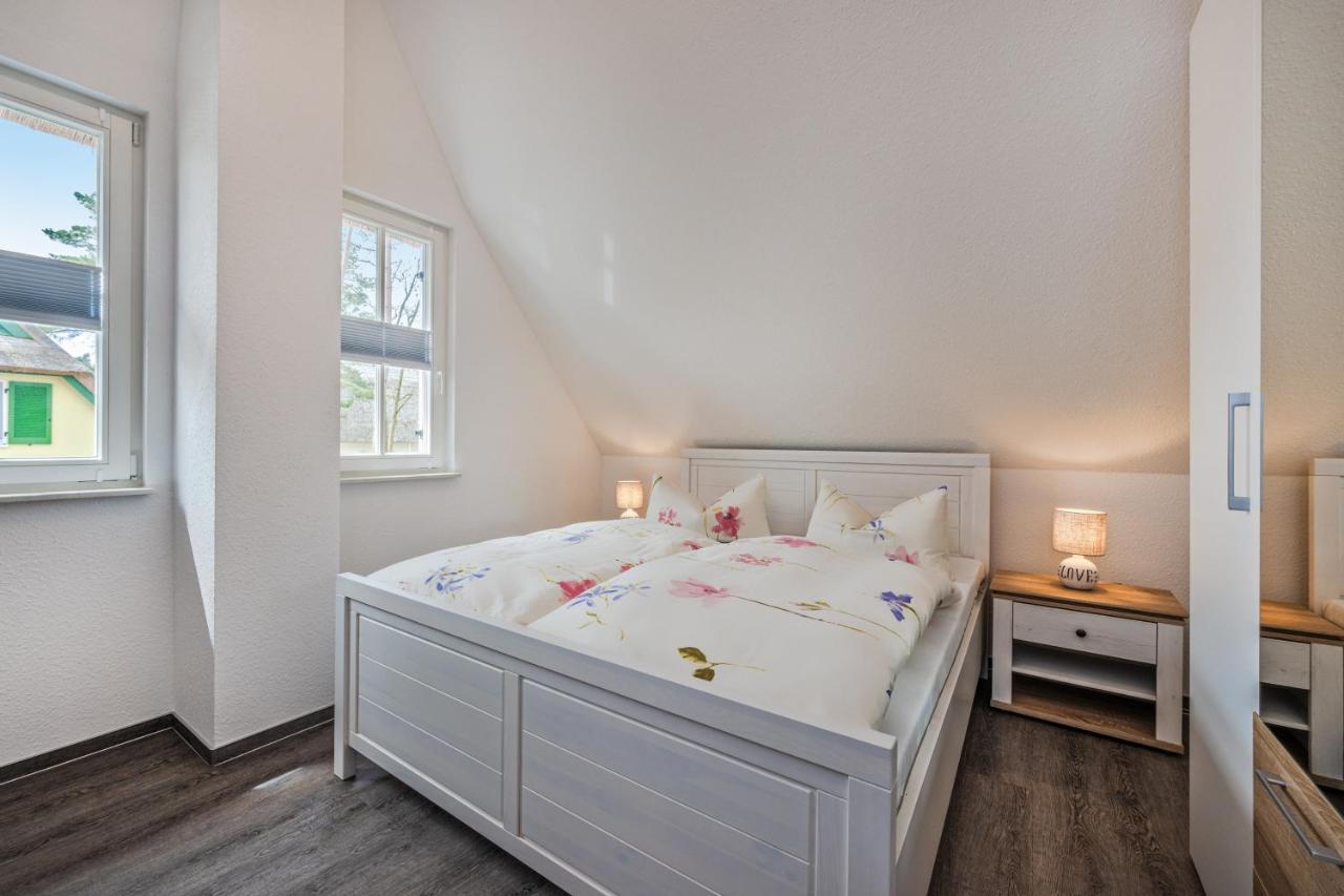 Reetdachhaus Am Haff Mit Sauna, Terrasse, Wlan Zirchow Exterior photo