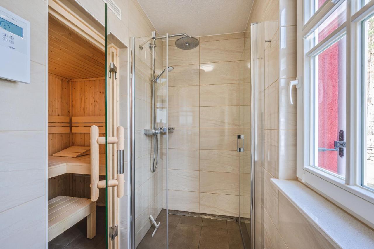 Reetdachhaus Am Haff Mit Sauna, Terrasse, Wlan Zirchow Exterior photo
